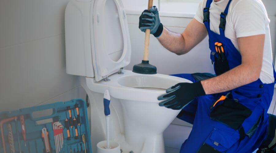 sewer line plumber in Charlestown, NH
